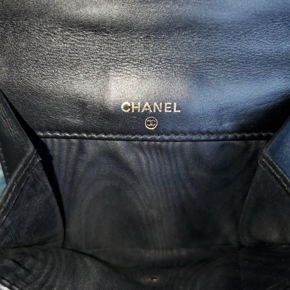 CHANEL PRICE DROP CC Monogram Bifold Wallet Black Caviar - Picture 10 of 10